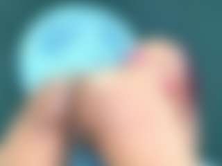 Live cam show with Sahara Fox - Striptease on SinfulBabes