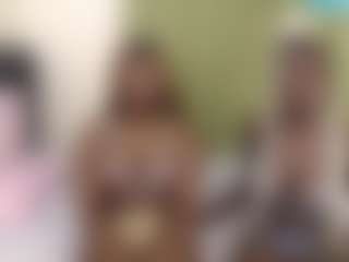 Live cam show with VikkiChase - Dildo on xxxlivecams.org