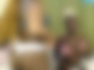 Live cam show with VikkiChase - Strip on crypto-cams