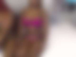 Live cam show with VikkiChase - Tease on Camsoda