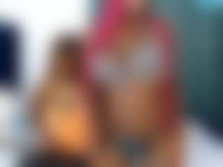 VikkiChases Live-Sex-Cam-Show
