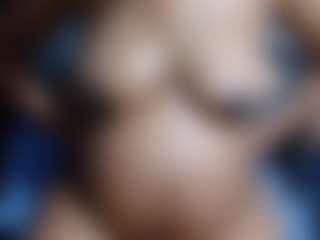 YummyBrowny's Live Sex Cam Show