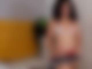 AlessiiaRose's Live Sex Cam Show