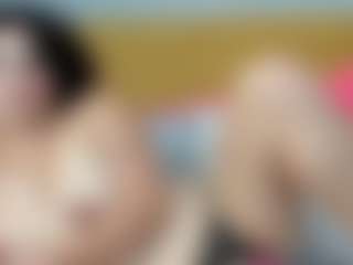 Live cam show with AlessiiaRose - Skinny on liverealitysex.com