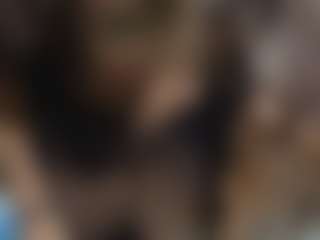 AliceWorn MILF webcam performer live streaming