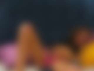 AliceWorn MILF webcam performer live streaming