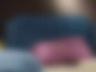 Live cam show with AliceWorn - New Teen (18+) on Dare Cams