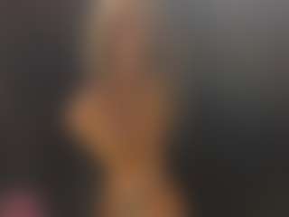 Live cam show with AliceWorn - Blonde Hair on Camsoda