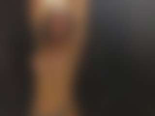 Live cam show with AliceWorn - Green Eyes on Camsoda