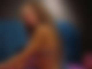 Live cam show with AliceWorn - Role Play on AdultVida.com