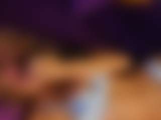 Live cam show with AliceWorn - Blonde Hair College on CSO-WL