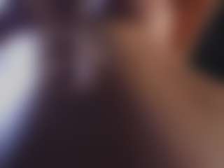 AliceWorn MILF webcam performer live streaming