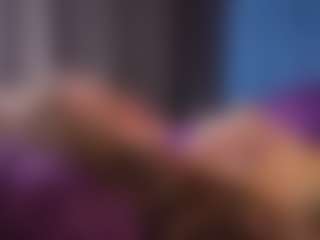 Live cam show with AliceWorn - Skinny MILF on madthumbs