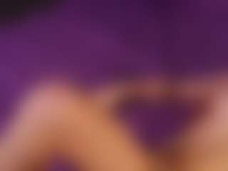 Live cam show with AliceWorn - Public on StripNow