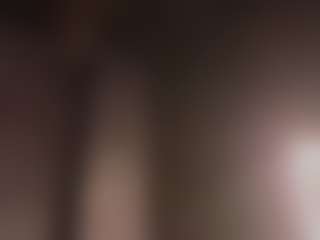 Live cam show with AliceWorn - Striptease MILF on x69.live