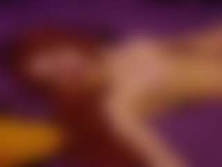 Live cam show with AliceWorn - Athletic MILF on nudelive.tv