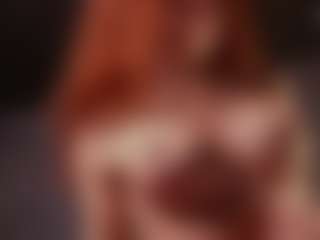 Live cam show with AliceWorn - Blonde Hair MILF on https://playwithruby.com
