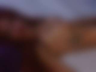 Live cam show with AliceWorn - Latina on Camsoda