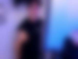 Live cam show with DiamondFTM - Handjob on CamClone