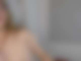 Evabluntt's Live Sex Cam Show