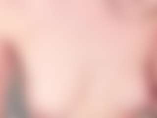 Evabluntt's Live Sex Cam Show