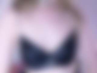 Evabluntt's Live Sex Cam Show