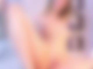 Evabluntt's Live Sex Cam Show