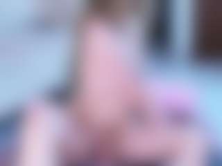 Evabluntt's Live Sex Cam Show