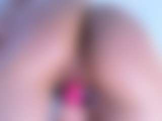 Evabluntt's Live Sex Cam Show