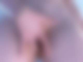 Evabluntt's Live Sex Cam Show