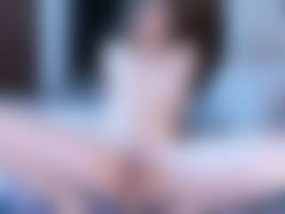 Evabluntt's Live Sex Cam Show