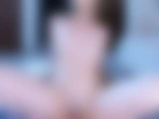 Evabluntt's Live Sex Cam Show