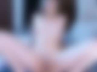 Evabluntt's Live Sex Cam Show