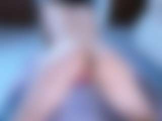 Evabluntt's Live Sex Cam Show