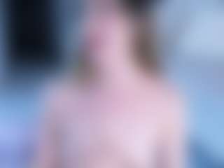 Evabluntt's Live Sex Cam Show