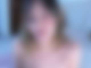 Evabluntt's Live Sex Cam Show