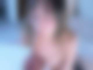 Evabluntt's Live Sex Cam Show