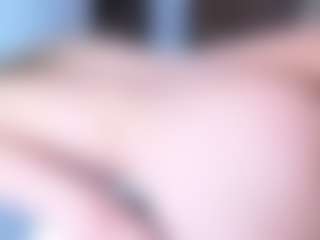 Evabluntt's Live Sex Cam Show