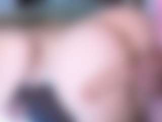 Evabluntt's Live Sex Cam Show