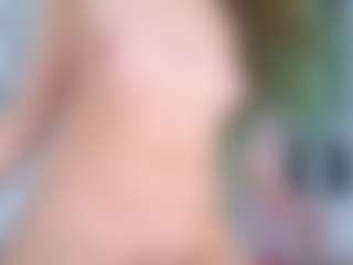 Evabluntt's Live Sex Cam Show