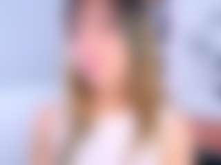 Evabluntt's Live Sex Cam Show
