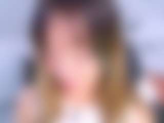 Evabluntt's Live Sex Cam Show