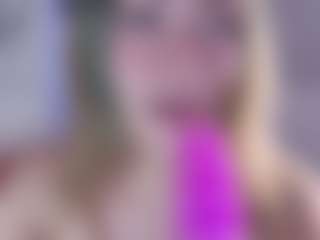 Evabluntt's Live Sex Cam Show