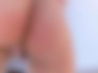 Evabluntt's Live Sex Cam Show