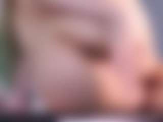 Evabluntt's Live Sex Cam Show