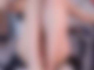Evabluntt's Live Sex Cam Show