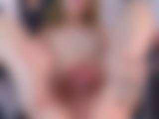 Evabluntt's Live Sex Cam Show