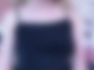 Evabluntt's Live Sex Cam Show