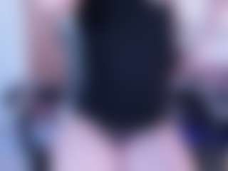 Evabluntt's Live Sex Cam Show