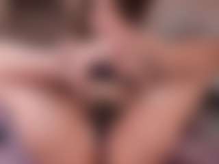 Evabluntt's Live Sex Cam Show
